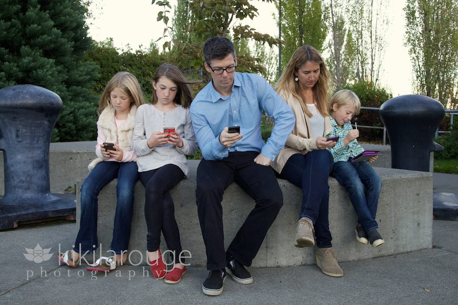 Modern Family Portrait with IPhones